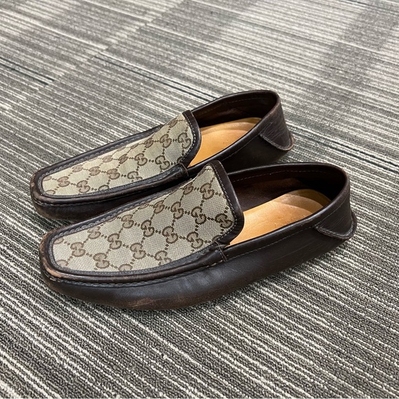 Gucci Men’s Leather and Monogram Canvas Driver - Picture 2 of 15